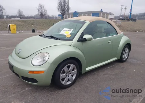 2007 Volkswagen New Beetle 2.5 z USA, uszkodzony, nr VIN 3VWRF31Y37M413756